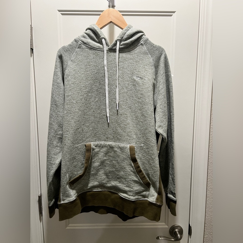 Benny Gold Men’s Hoodie – Green, Size Medium